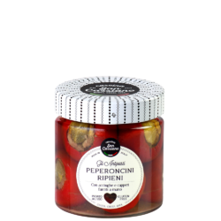 Peperoncini ripieni con acciughe e capperi in olio di oliva